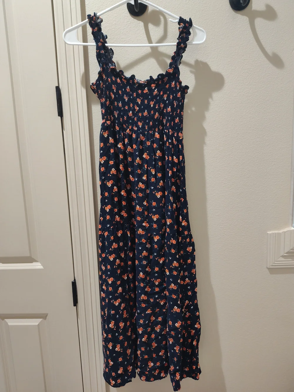 APRICOT Navy Floral Smocked Top with Orange and White Accents EUC Size 8 - Picture 1 of 2